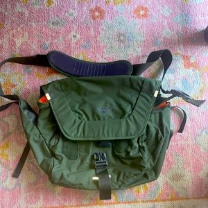 Osprey Flapjack Courier Bag
